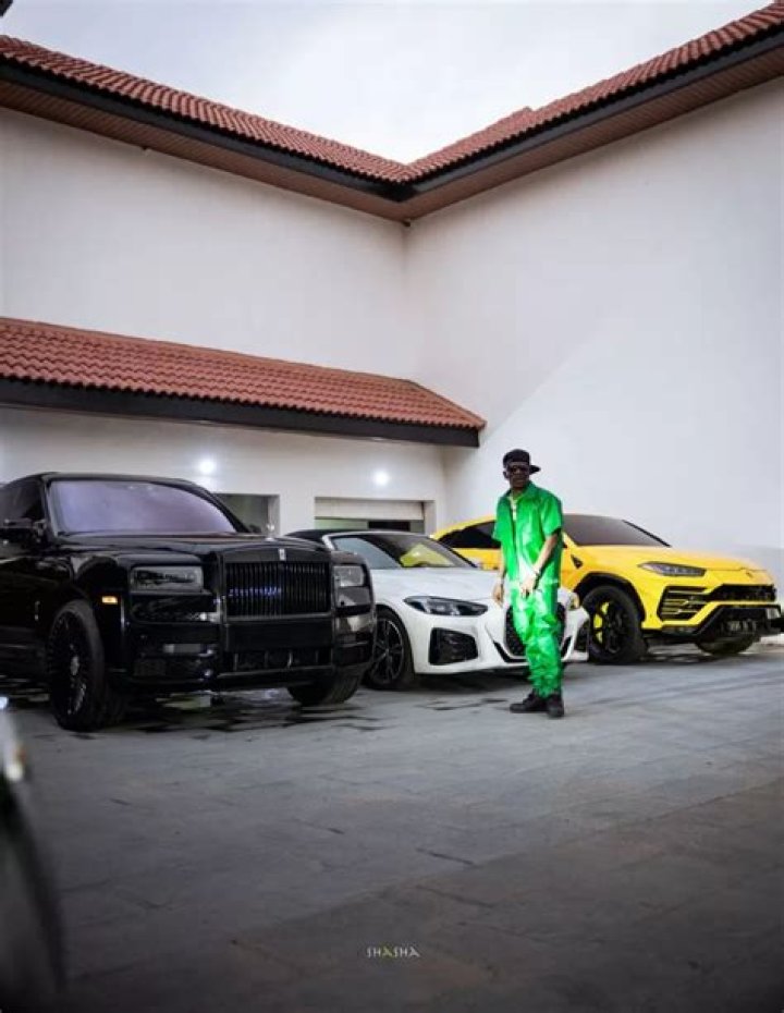 Is Shatta Wale richer than Sarkodie