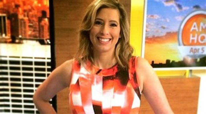 Is Stephanie Abrams Married? Her Bio, Age, Husband, Wedding, Parents and Family