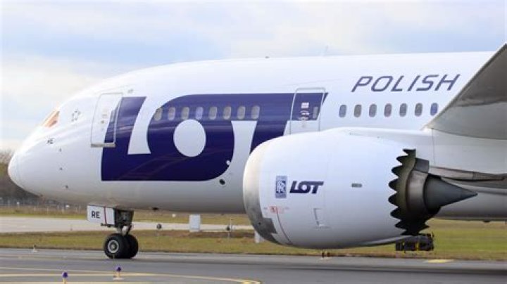 Is there WiFi on LOT Polish Airlines?