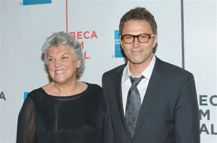 Is Tyne Daly A Lesbian?