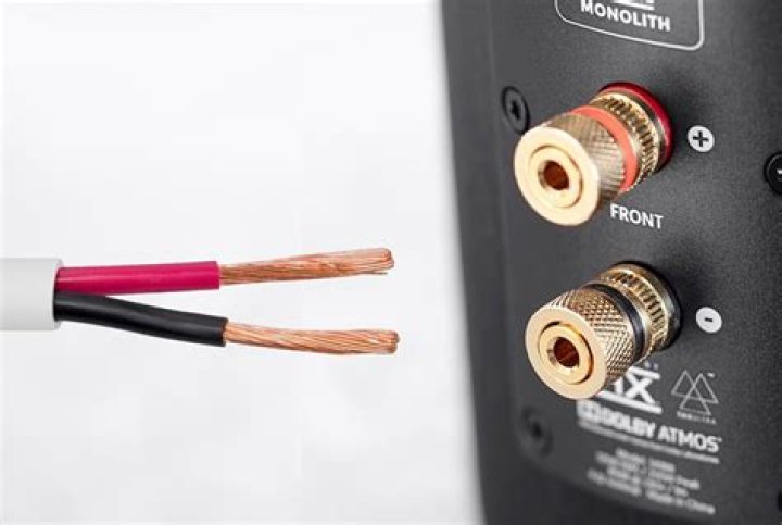 Is yellow speaker wire positive or negative?