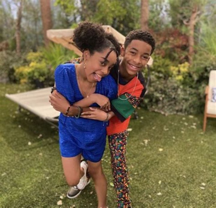 Jadah Marie Parents And Nine Siblings Live In Valley Village