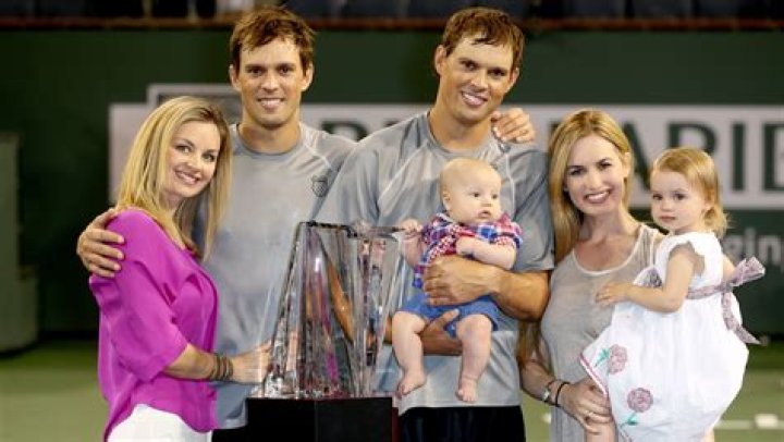 James Blake (tennis) Siblings: Thomas Blake, Christopher Blake, Michelle Blake, Howard Blake, Jason Blake
