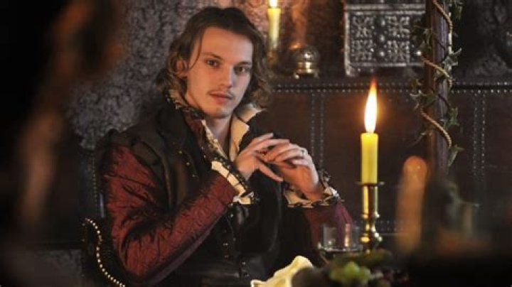 Jamie Campbell Bower Net Worth, Age, Girlfriend, Family, Biography & More