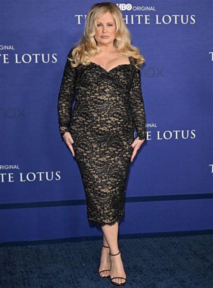 Jennifer Coolidge Weight And Height