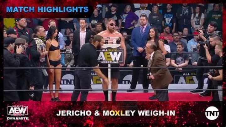 Jon Moxley weight: How much does Jon Moxley weigh?