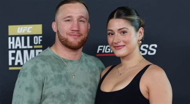 Justin Gaethje Girlfriend Sophia Romano Works At Warner Bros