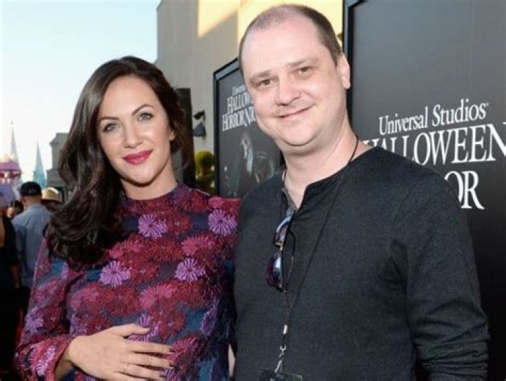 Kate Siegel Wiki, Age, Net Worth, Boyfriend, Family, Biography & More