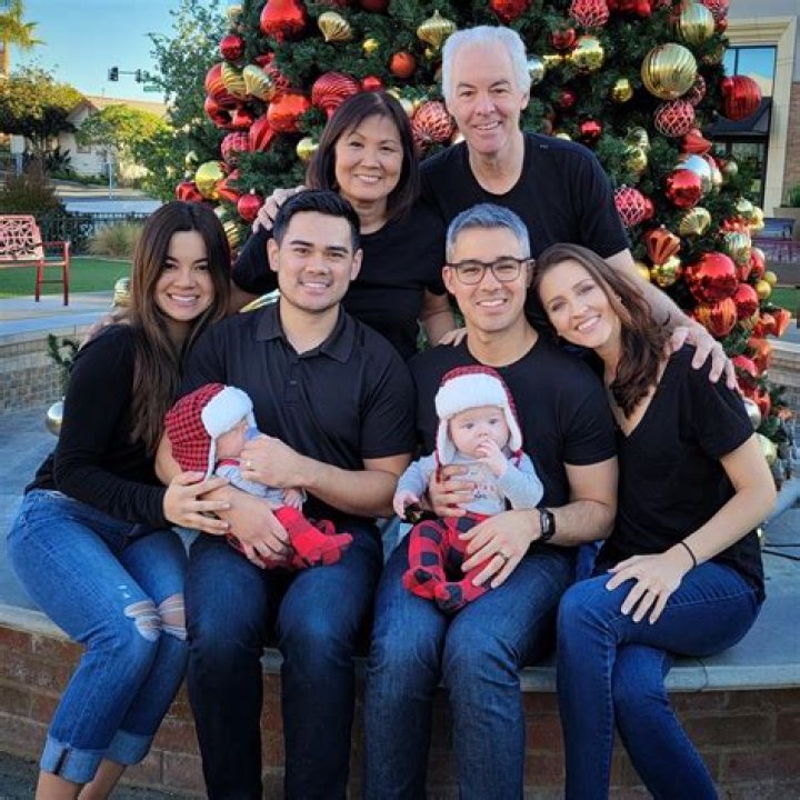 Kyle O’Reilly is Married to Wife: Erica Greenwood. Kid: Janie Elizabeth Greenwood