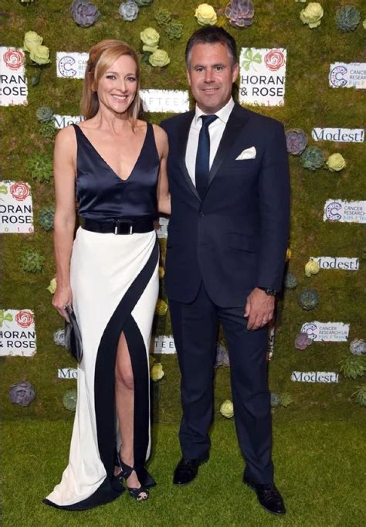 Lara Logan Parents: Derek Logan, Yolanda Logan