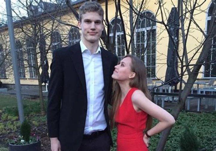 Lauri Markkanen Verna Aho height