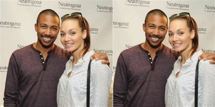 Lisa Hales Davis (Charles Davis’ wife) Wiki, Age, Children, Net worth, Height, Instagram, Parents