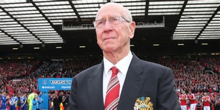 Manchester United Plane Crash: How Sir Bobby Charlton survived Munich air crash in 1958