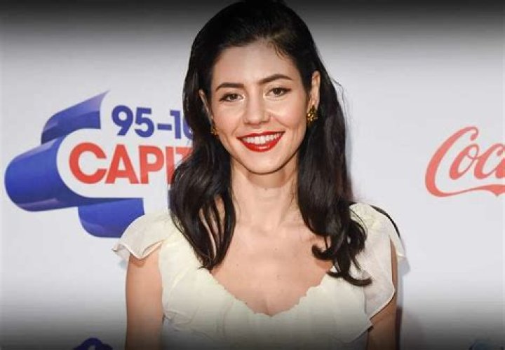 Marina Diamandis (Singer) Wiki, Bio, Age, Height, Weight, Measurements, Dating, Net Worth, Fact