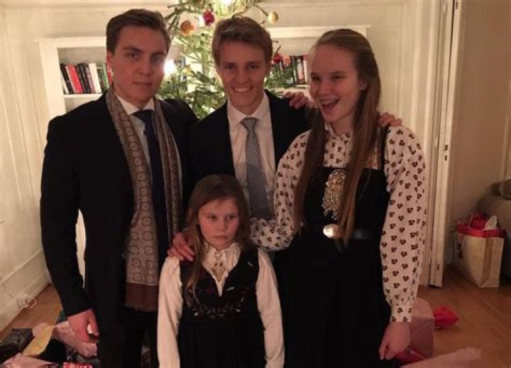 Martin Ødegaard Family: Wife, Siblings, Children, Parents