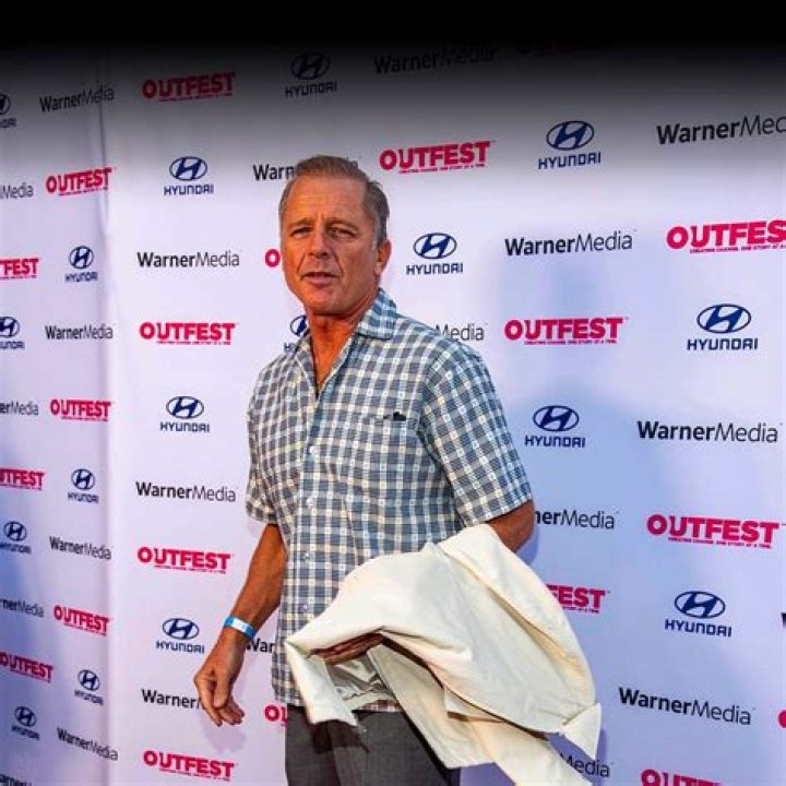 Maxwell Caulfield Height, Weight, Net Worth, Age, Birthday, Wikipedia, Who, Nationality, Biography