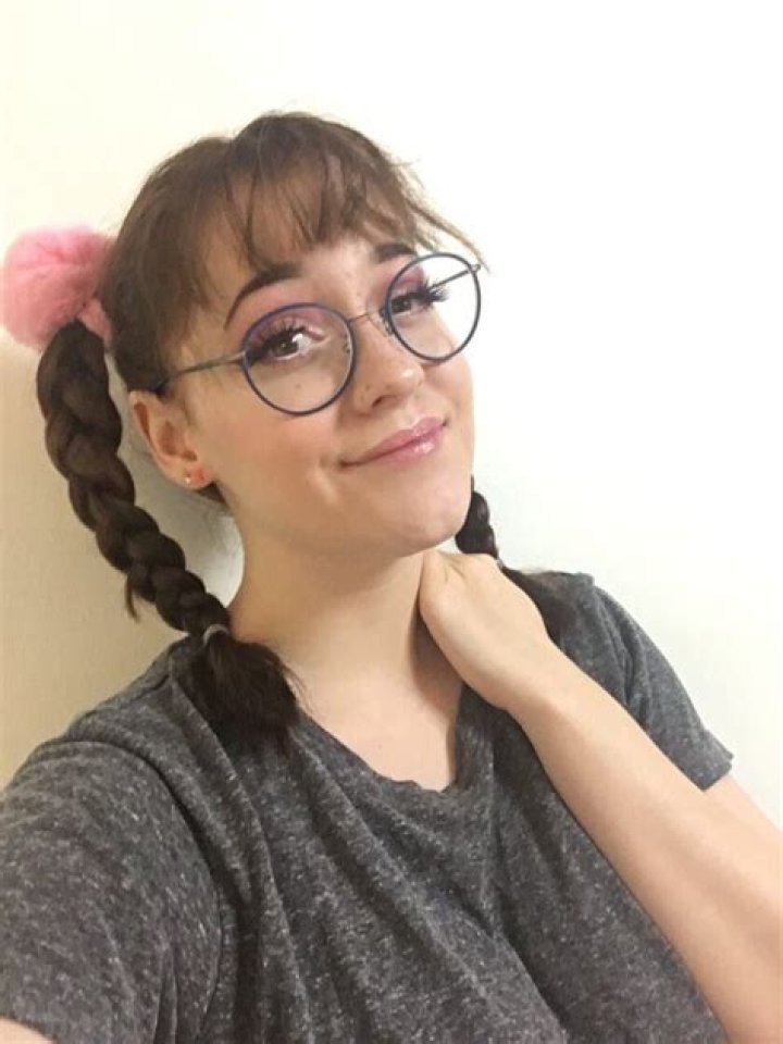 Melanie Martin Height, Weight, Net Worth, Age, Birthday, Wikipedia, Who, Instagram, Biography