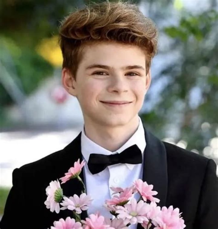 Merrick Hanna Net Worth, Age, Girlfriend, Family, Biography & More