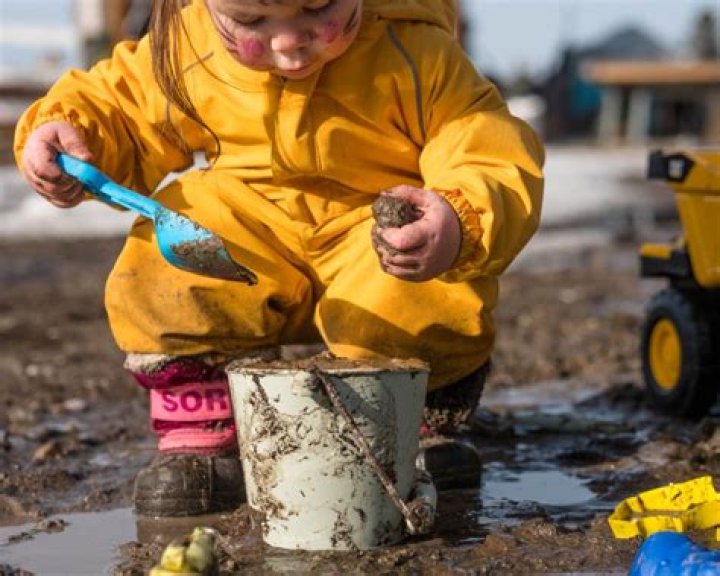Muddy Waters children: Mud, Mercy, Joseph, Big Bill, Rene, Rosiland Morganfield