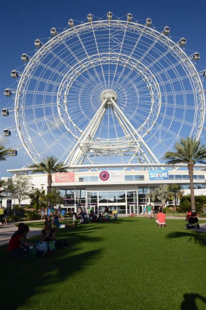 Orlando’s ICON Park ferris wheel leaves dozens trapped at 400 feet for hours
