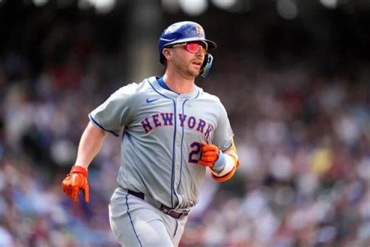 Pete Alonso wiki, age, salary, home run, contract, height, weight, net worth, salary
