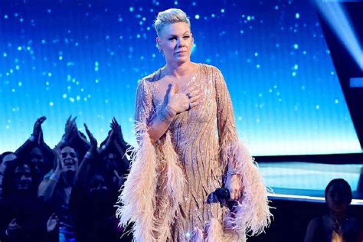 Pink Performs ‘Hopelessly Devoted to You’ in Honor of the Late Olivia Newton-John at the 2022 AMAs