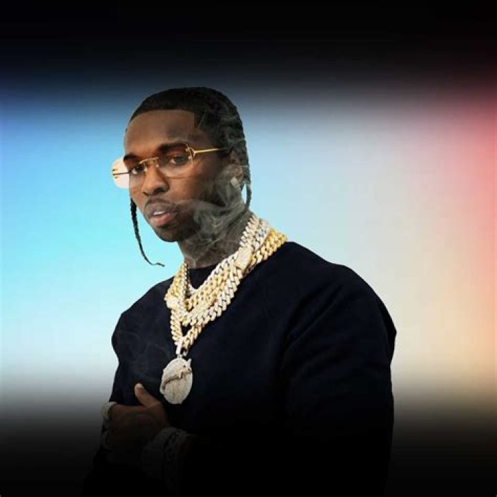 Pop Smoke Net Worth, Age, Girlfriend, Family, Biography & More