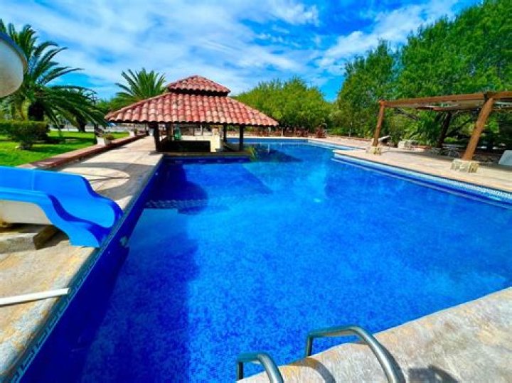 Checkout Latest Quinta News, Photos, Videos, Biography