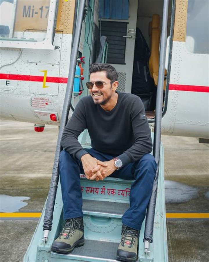 Randeep Hooda Height, Weight, Net Worth, Age, Birthday, Wikipedia, Who, Instagram, Biography