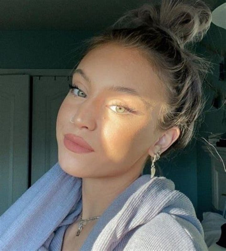 Riley Hubatka Wiki, Age, Net Worth, Boyfriend, Family, Biography & More