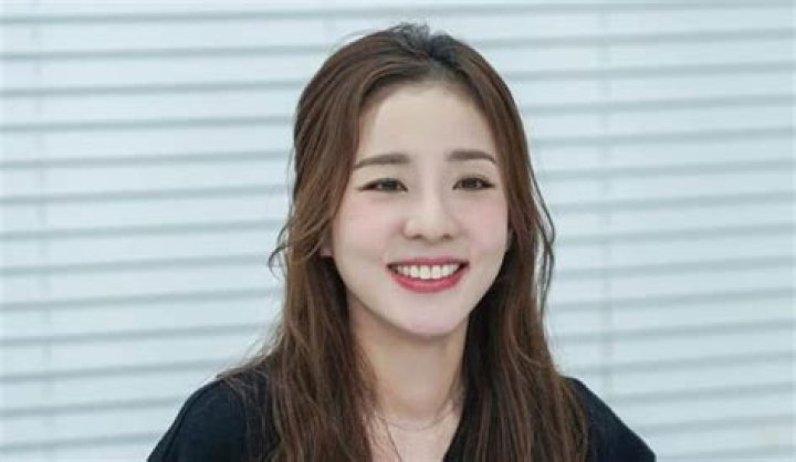 Sandara Park Height, Weight, Net Worth, Age, Birthday, Wikipedia, Who, Nationality, Biography