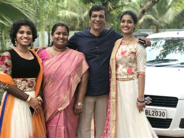 Saniya Iyappan Wiki, Age, Boyfriend, Husband, Family, Biography & More