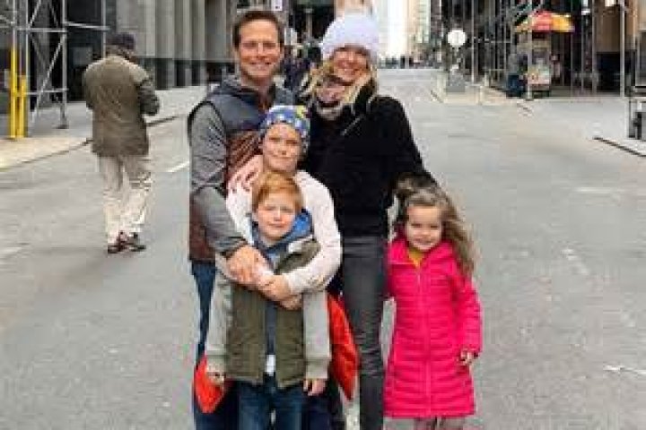 Scott Wolf’s Biography: Wife Kelley Limp, Net Worth, Children