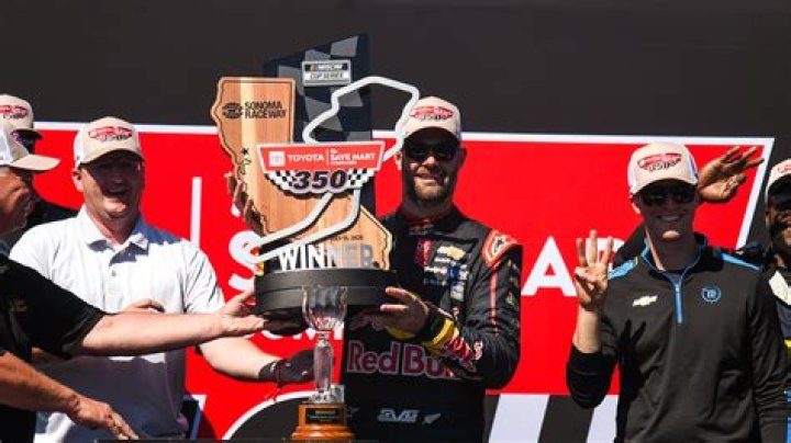 Shane Van Gisbergen Salary And Net Worth Update As He Wins 2nd Bathurst 1000