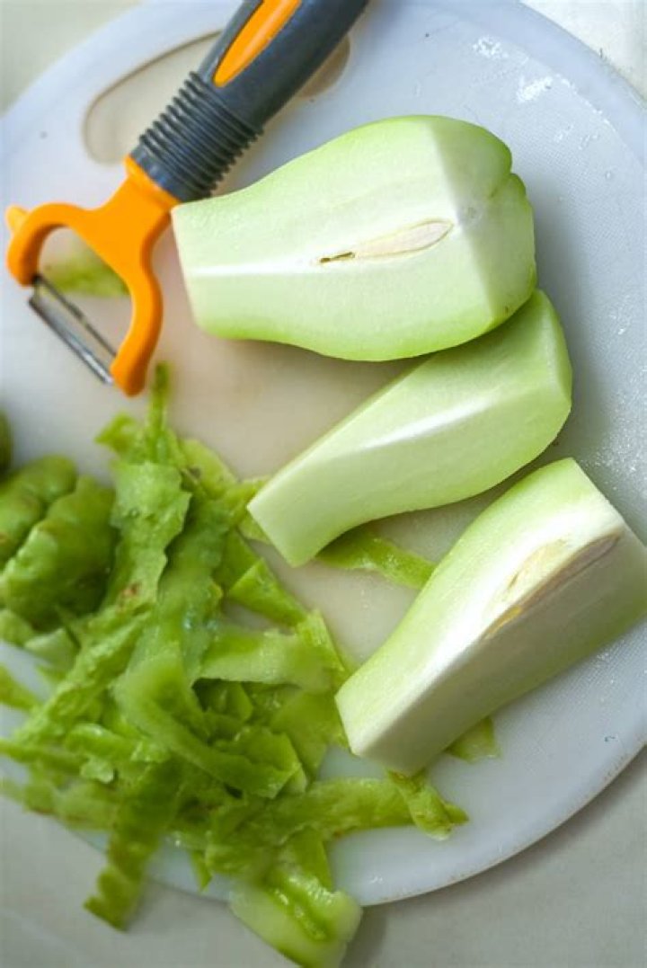 Should you peel chayote?