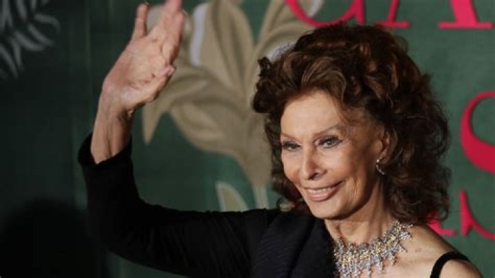 Sophia Loren height: how tall is Sophia Loren?