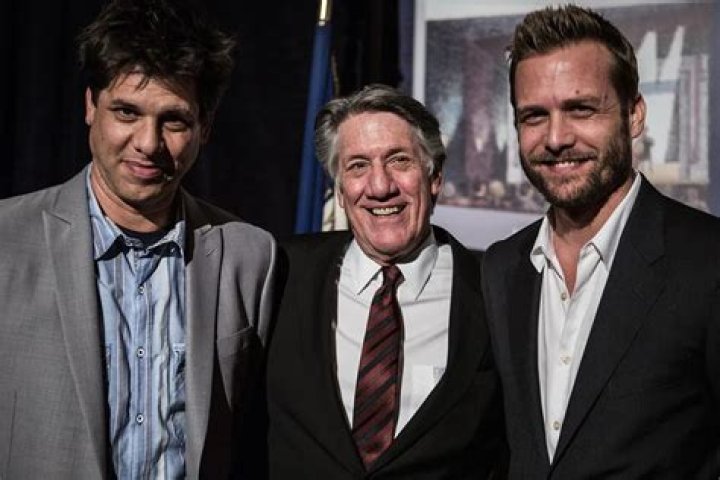 Stephen Macht Children: Gabriel Macht, Ari Serbin Macht, Jesse Macht, Julie Macht