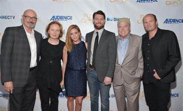 Steven Bauer net worth, age, family, height, biography, wife, children