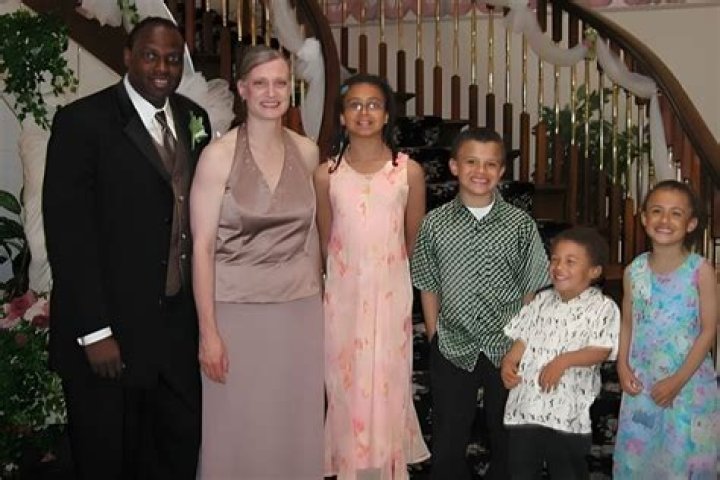 Sydney Carter Family: Husband, Children, Siblings, Parents