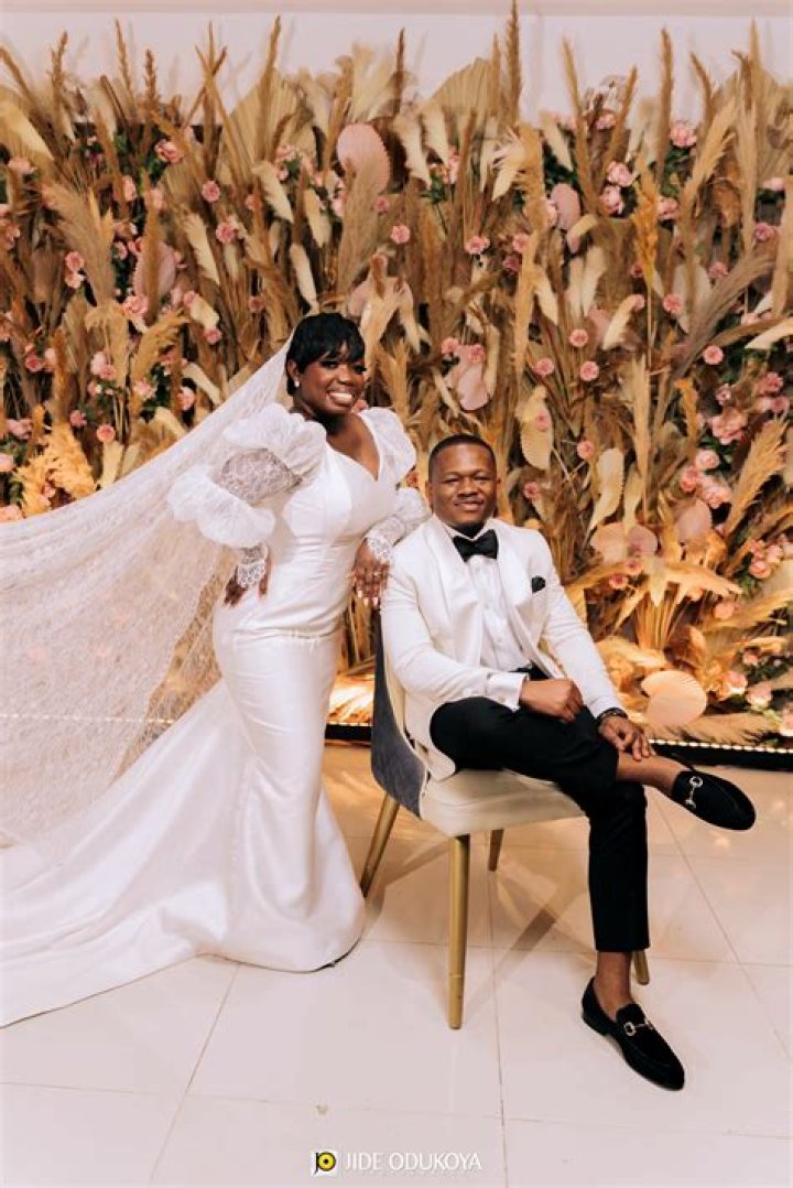 Teni Husband: Is Teni Married?