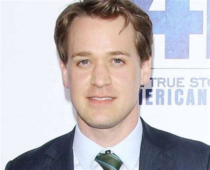 Theodore Raymond Knight Height, Weight, Net Worth, Age, Birthday, Wikipedia, Who, Instagram, Biography