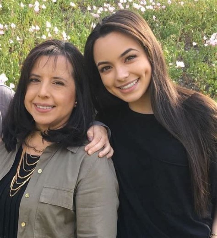 Vanessa Merrell Wiki, Age, Net Worth, Boyfriend, Family, Biography & More