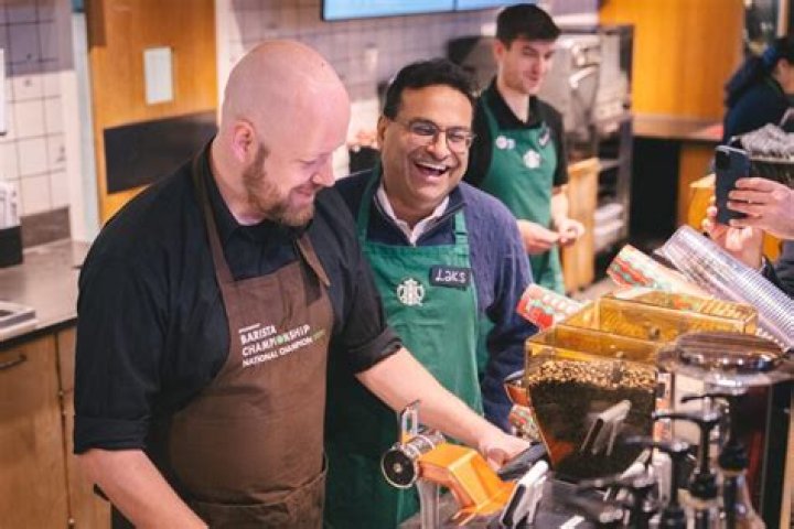 What are the duties of a barista at Starbucks?