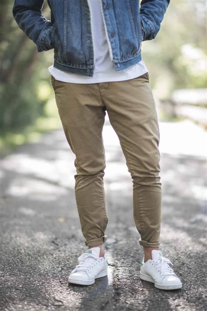What color looks best with khaki pants?