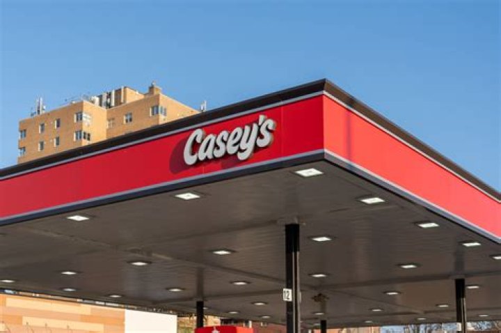 What does Casey's General Store pay?