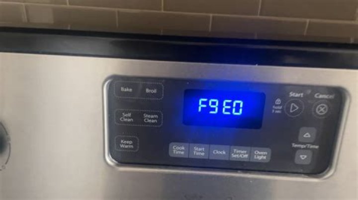 What does f9 mean on a Whirlpool range?