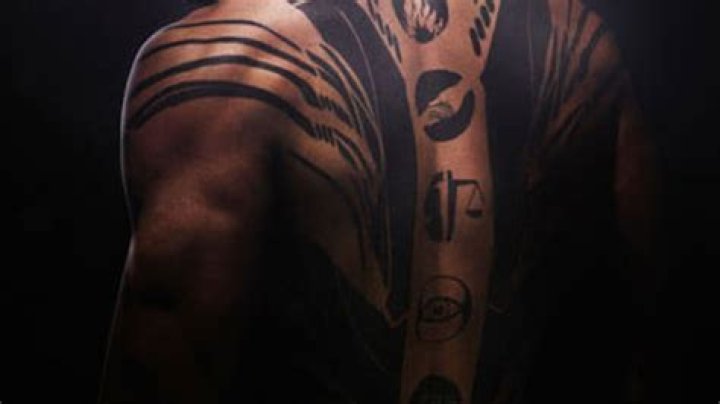 What does four’s tattoo mean in divergent?
