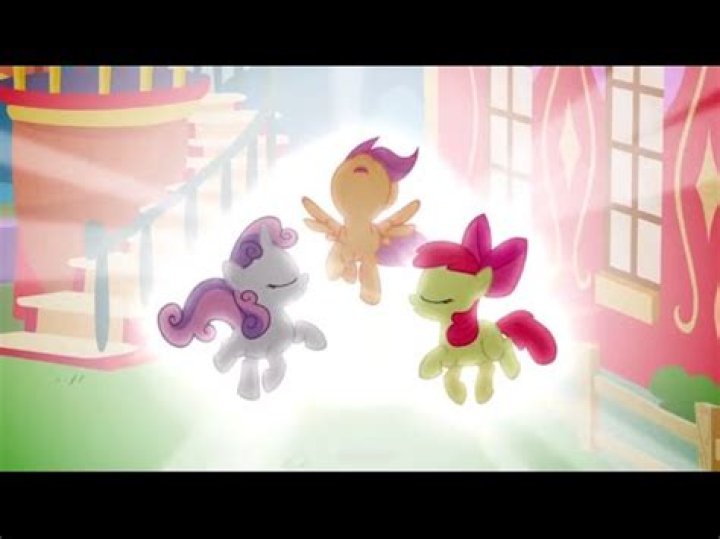 What episode does Sweetie Belle get her cutie mark?