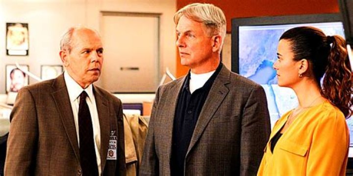 What happened to Fornell on NCIS Season 16?