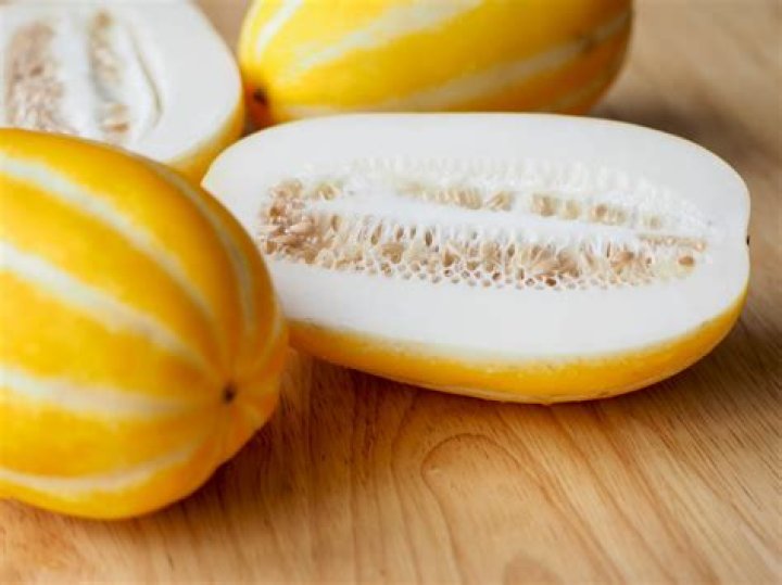 What is a horned melon taste like?